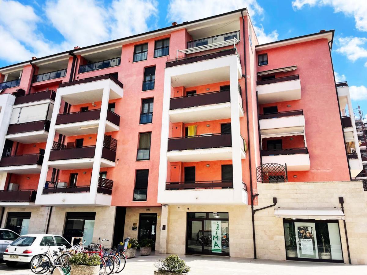 The Cocoon Apartment Ombrone Arezzo Bagian luar foto