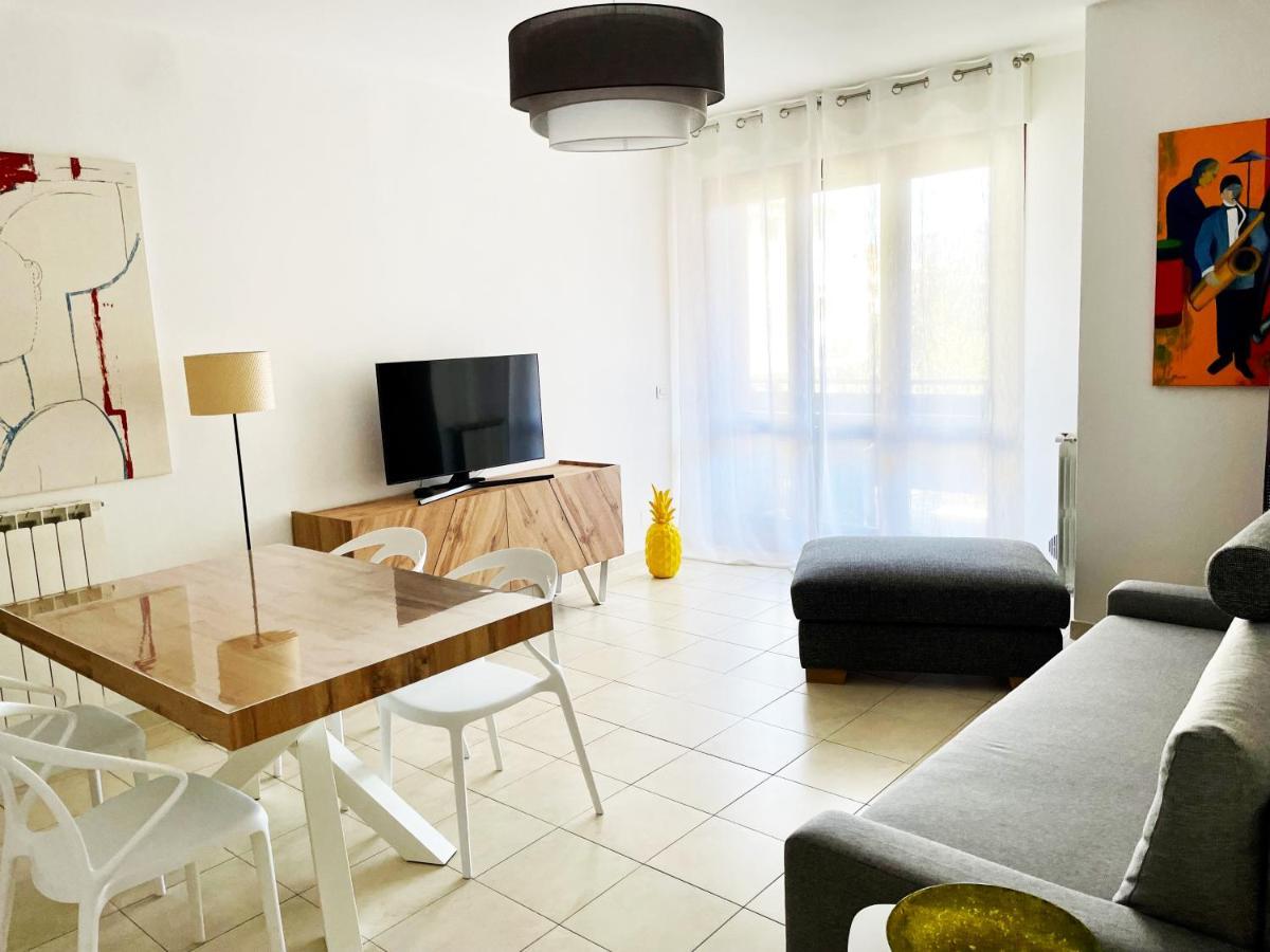 The Cocoon Apartment Ombrone Arezzo Bagian luar foto